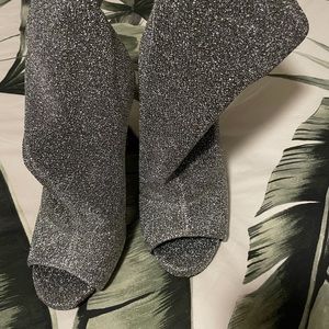 .Boots Jessica Simpson Sparkle Silver size 7M37 NWOT